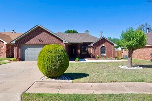 19 Pilot Point Dr in Wichita Falls, TX - Building Photo