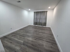 260 Trenton Ave in Paterson, NJ - Building Photo - Building Photo