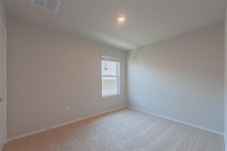 6104 Brampton Ln in Austin, TX - Foto de edificio - Building Photo