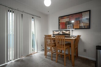 187 Woodstone Dr in Athens, GA - Foto de edificio - Building Photo