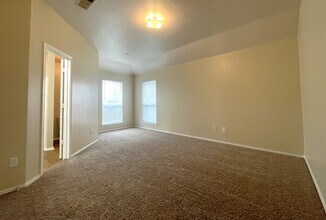 1824 McNeely St in Lancaster, TX - Building Photo - Building Photo