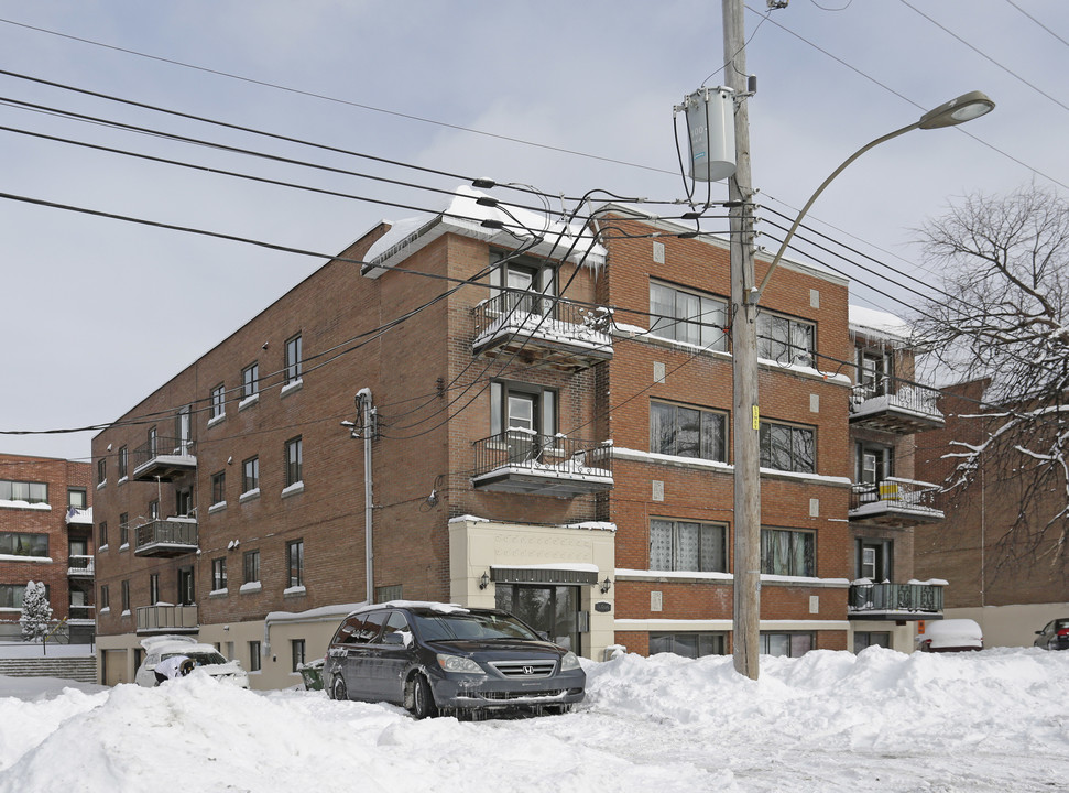 5595 Beaucourt in Montréal, QC - Building Photo