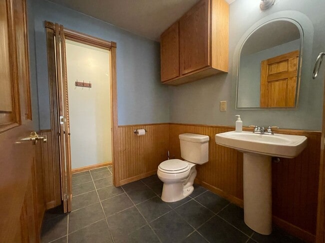 313 Park Central E in Springfield, MO - Building Photo - Building Photo