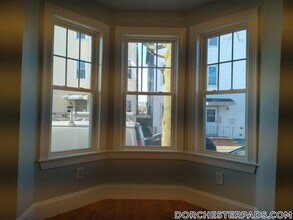 127 Shirley St in Boston, MA - Building Photo - Building Photo