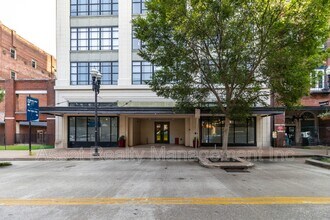 116 S Gay St in Knoxville, TN - Building Photo - Building Photo