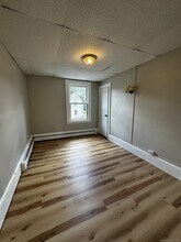 645 Burnside Ave-Unit -2nd floor in East Hartford, CT - Building Photo - Building Photo