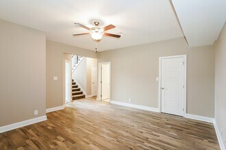 394 Dugger Dr in Clarksville, TN - Building Photo - Building Photo