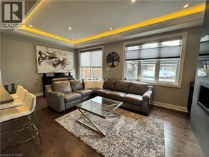 57 Waterview Ln in Grimsby, ON - Building Photo - Building Photo