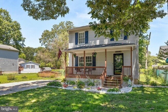 property at 1196 Spruce Ave