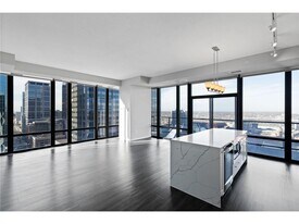 497 S Marquette Ave in Minneapolis, MN - Building Photo