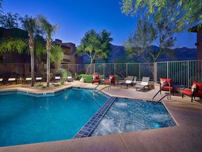 The Greens at Ventana Canyon Apartments in Tucson, AZ - Building Photo - Building Photo