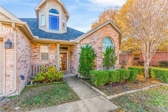 3802 English Oak Dr in Garland, TX - Building Photo - Building Photo