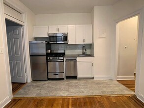 25-21 31st Ave in Queens, NY - Building Photo - Building Photo