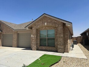 2006 Aberdeen Ave in Wolfforth, TX - Building Photo - Building Photo