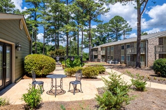 Autumn Ridge in Lagrange, GA - Foto de edificio - Building Photo