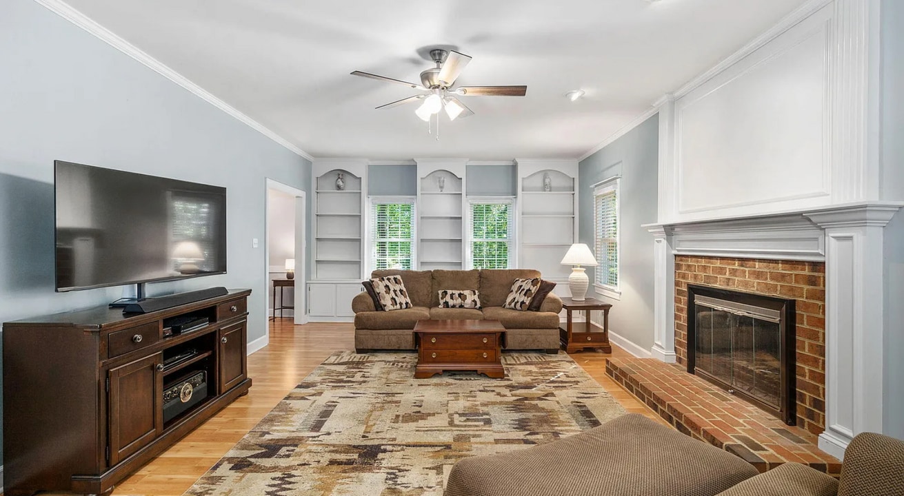 8918 Landing Dr SW in Sunset Beach, NC - Building Photo