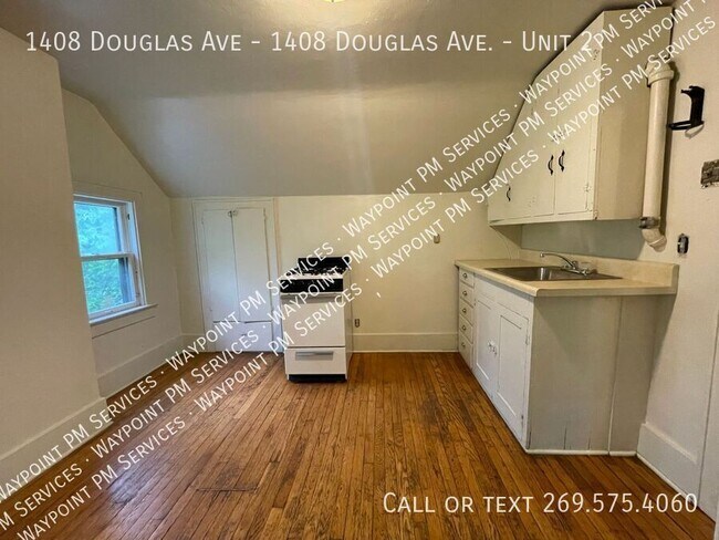 1408 Douglas Ave in Kalamazoo, MI - Building Photo - Building Photo