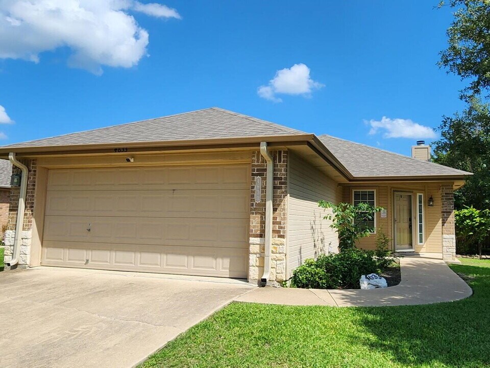 4633 Stonehaven Dr in Temple, TX - Building Photo