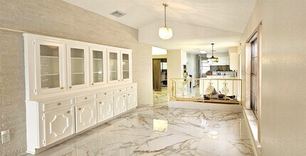 1602 Luella Ave in Deer Park, TX - Building Photo - Building Photo