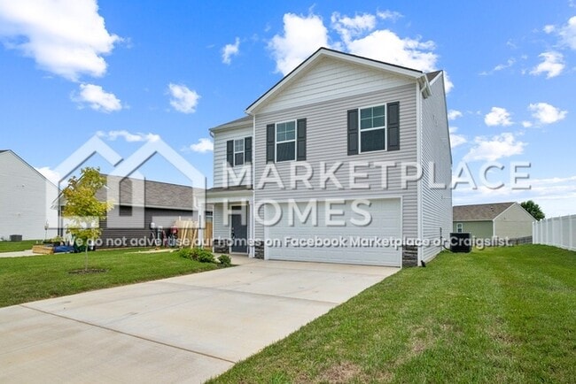 2069 Southwood Cir in Morristown, TN - Building Photo - Building Photo