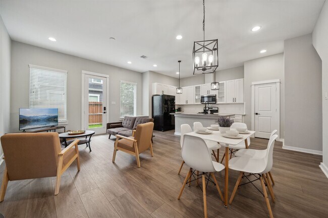 8470 Berry Green Ln in Houston, TX - Building Photo - Building Photo