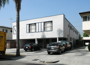 1201 S Holt Ave in Los Angeles, CA - Building Photo - Building Photo