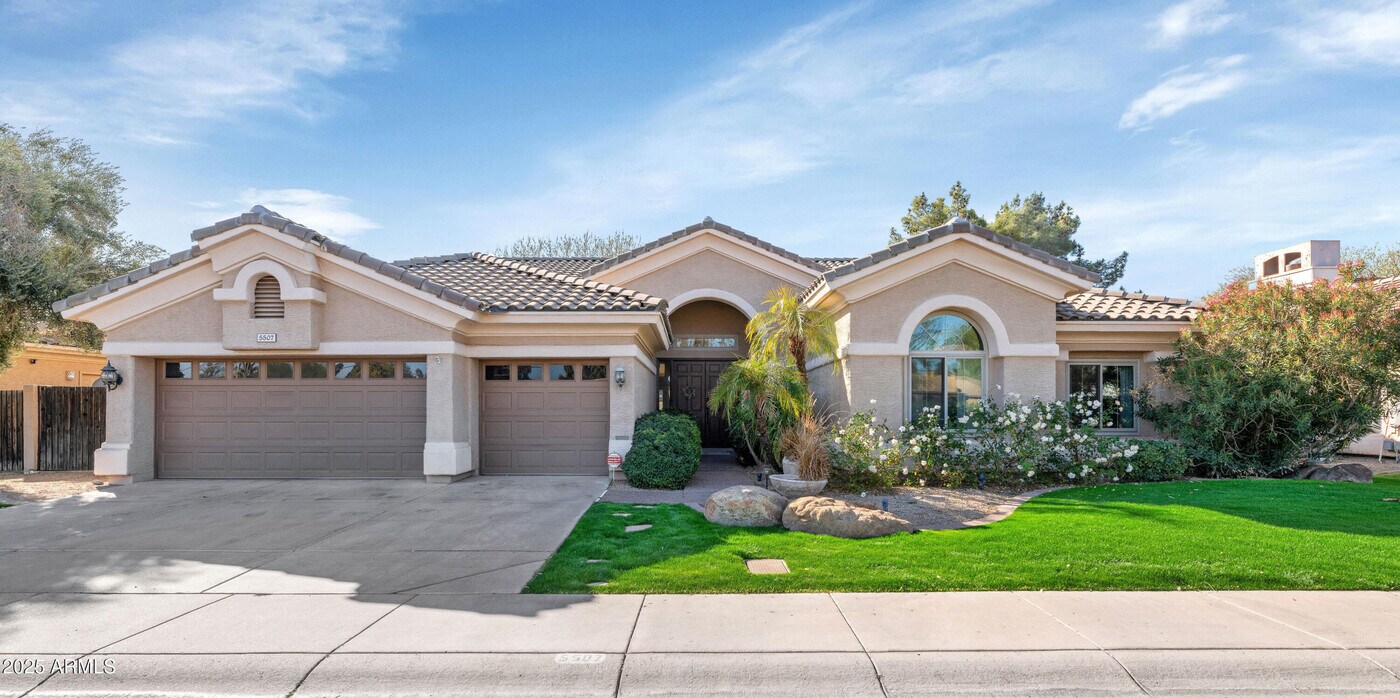 5507 E Shea Blvd in Scottsdale, AZ - Foto de edificio