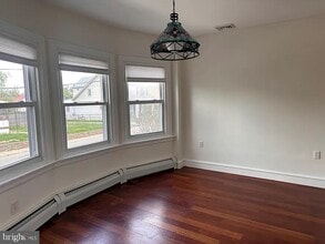 229 Iona Ave in Narberth, PA - Building Photo - Building Photo