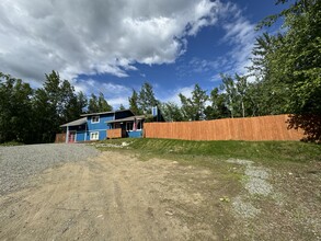 2661 N Cottonwood Loop in Wasilla, AK - Building Photo - Building Photo