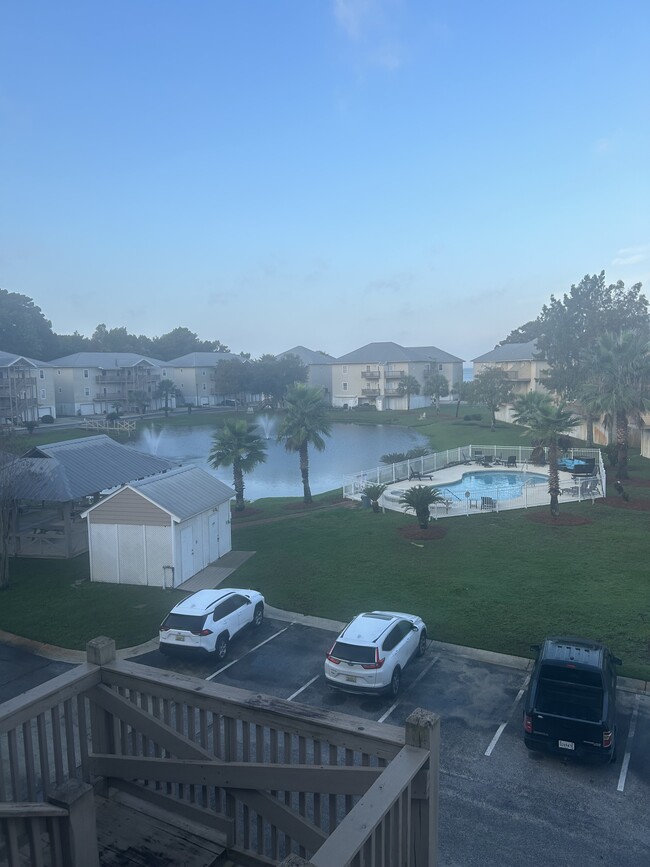 property at 4 Yacht Club Dr