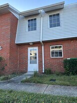 621 W Indiana Ave in DeLand, FL - Building Photo