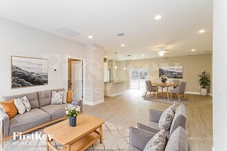 3021 Tropical Cir SE in Palm Bay, FL - Building Photo - Building Photo