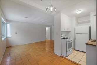 7206 Oak Ave in River Forest, IL - Building Photo - Building Photo