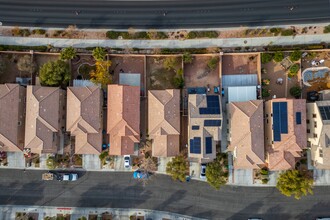 901 Purdy Lodge St in Las Vegas, NV - Building Photo - Building Photo