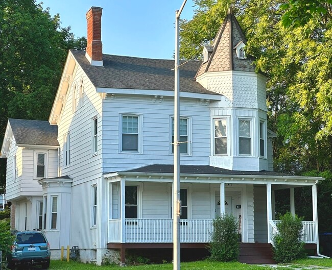 181 Mansion St, Unit B