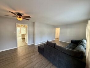 61 Prangs Ln in New Castle, DE - Building Photo - Building Photo