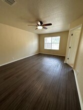 221 Roadrunner Ave in New Braunfels, TX - Building Photo - Building Photo
