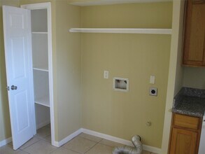 3010 Oakdale St in Houston, TX - Building Photo - Building Photo