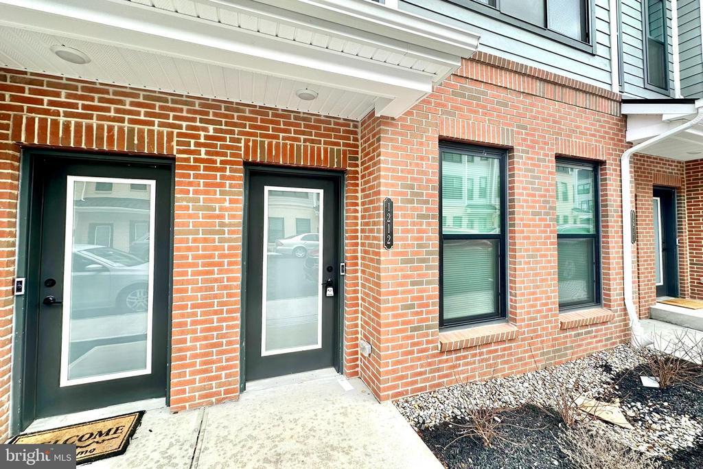 1212 Parker Blvd in West Windsor Township, NJ - Building Photo