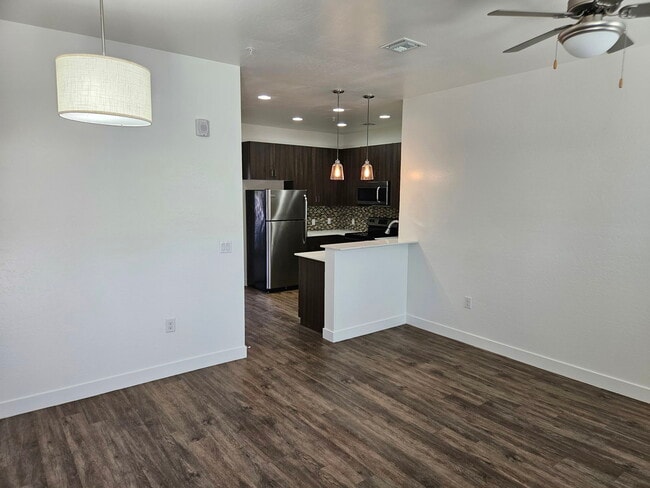 8053 E Thomas Rd in Scottsdale, AZ - Building Photo - Building Photo
