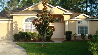 17 Ziegler Pl in Palm Coast, FL - Building Photo