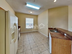 1042 Raining Meadows Ln in Orlando, FL - Building Photo - Building Photo