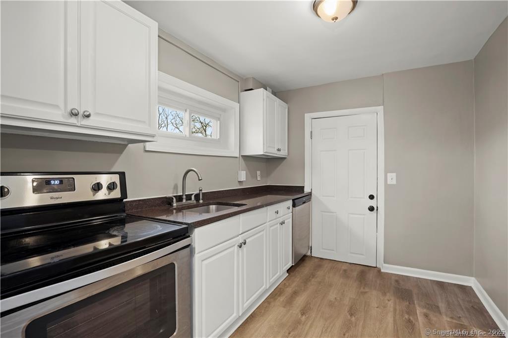 106 River Rd-Unit -3 in Shelton, CT - Building Photo