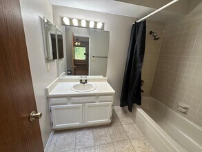 488 W Rockrimmon Blvd in Colorado Springs, CO - Building Photo - Building Photo