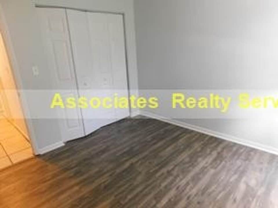 1404 SW 42nd St in Gainesville, FL - Building Photo