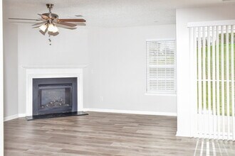 12805 Coral Sunrise Dr in Huntersville, NC - Building Photo - Building Photo