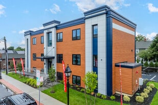 1991 Union Plaza in Bay Shore, NY - Building Photo