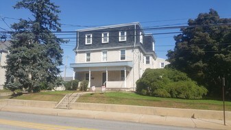 529 S Main St in Hatfield, PA - Building Photo