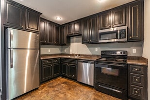 Willow Creek Townhomes in Jonesboro, AR - Building Photo