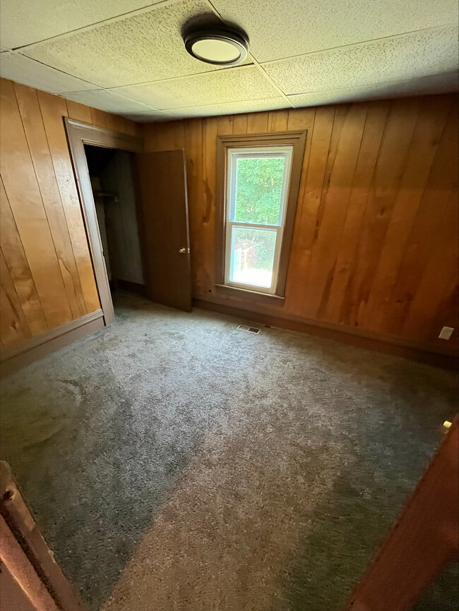 43 S Walnut St, Unit 2 in Akron, OH - Foto de edificio - Building Photo